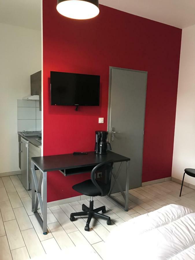Les Studines Apartment Roanne Bagian luar foto